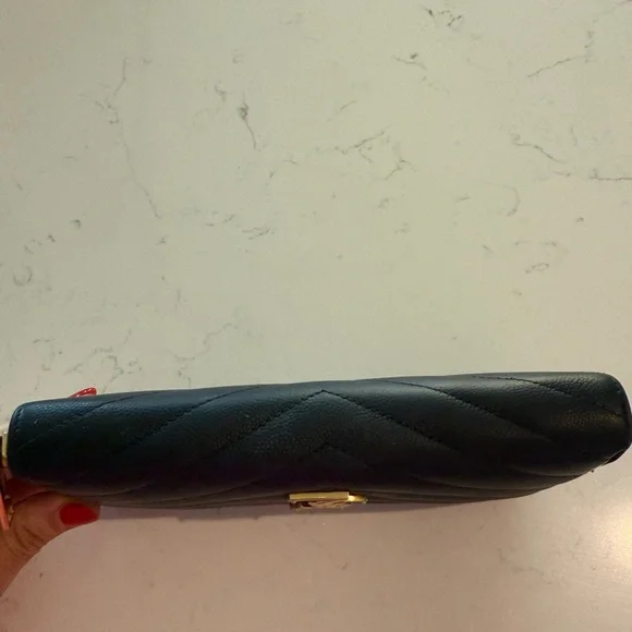 YVES SAINT LAURENT Monogram zip-around Wallet | Black - Picture 8 of 8